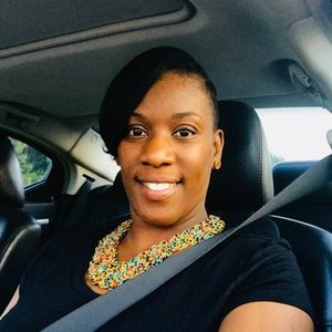 Meet your Posher, Kendra